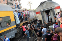 埃及一客運列車出軌 致14人受傷