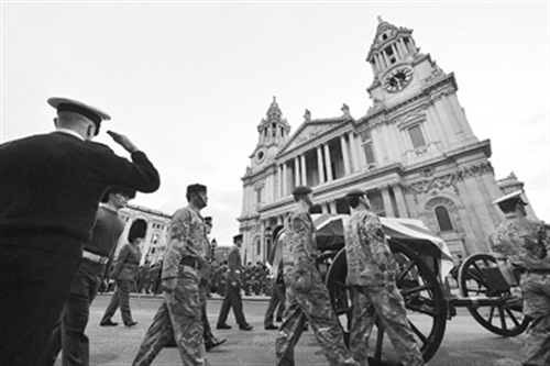 ��D��15������Ӣ���׶����أ��ʼ��T���ڱ���o�͡��`�ѡ����_ʥ���_����á����A��l(f��)