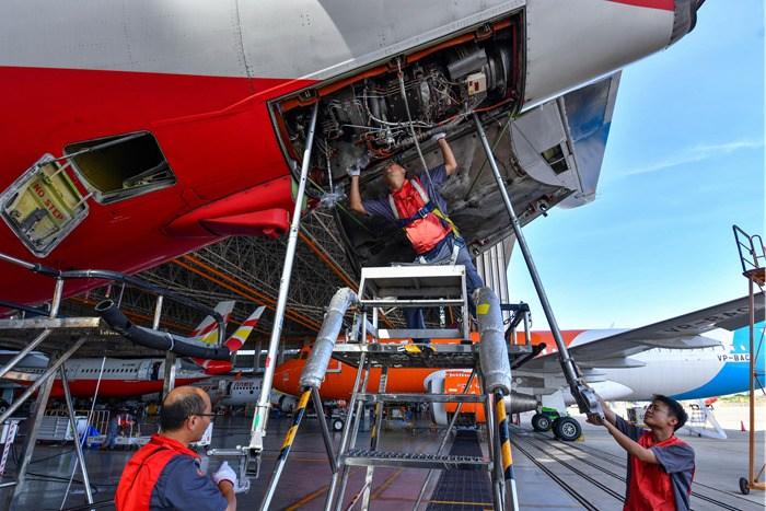 在海南自貿港修全球飛機