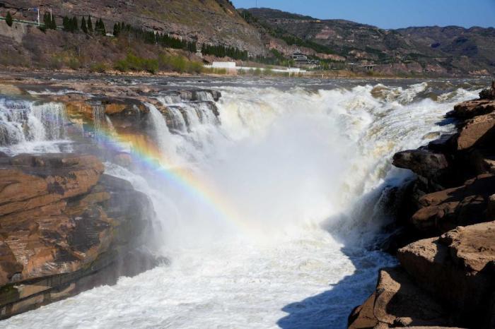 山西黃河壺口瀑布進入桃花汛觀賞期