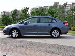 汽車之家 東風雪鐵龍 世嘉 三廂 2.0自動舒適型