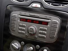 空間偏小/性能滿意 福克斯兩廂體驗(yàn)點(diǎn)評(píng)