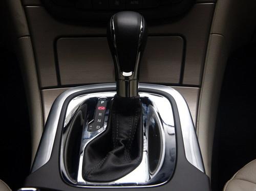 馬自達6睿翼PK新君威