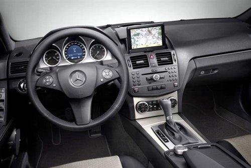 外觀和內飾升級 奔馳C級海外推出特別版 汽車之家 外觀和內飾升級 奔馳C級海外推出特別版 汽車之家