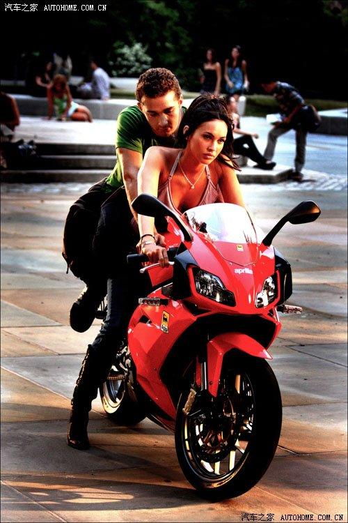 變形金剛2今日上映 汽車人降臨地球! 汽車之家 變形金剛2今日上映 汽車人降臨地球! 汽車之家