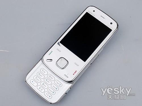 800萬像素拍照旗艦 白色諾基亞N86開箱圖賞