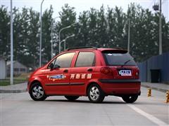 汽車之家 上汽通用五菱 樂馳 1.2 手動時尚型