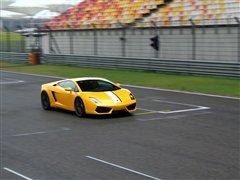 后驅(qū)蠻牛!體驗(yàn)蘭博基尼LP550-2限量版 汽車之家 后驅(qū)蠻牛!體驗(yàn)蘭博基尼LP550-2限量版 汽車之家