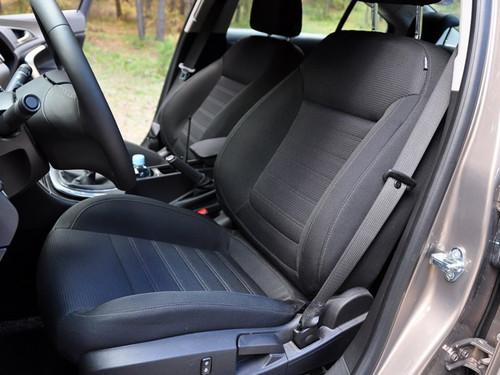 ����߀������1.6L�����b�����l�әC܇��