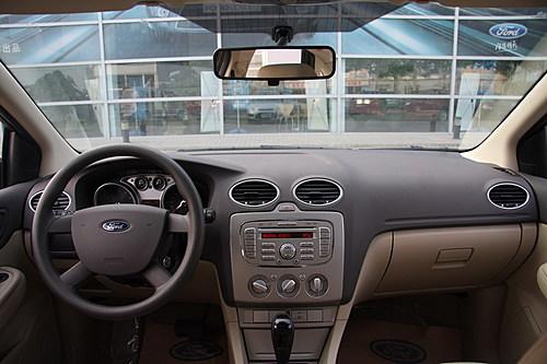 長安福特 福克斯-三廂 2009款