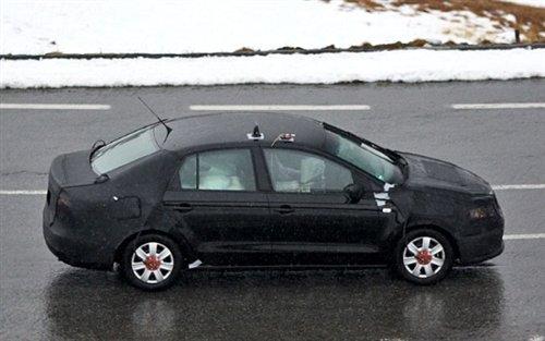 國產(chǎn)的樣版 大眾新POLO三廂版首次曝光 汽車之家 國產(chǎn)的樣版 大眾新POLO三廂版首次曝光 汽車之家