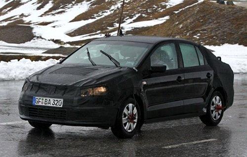 國產(chǎn)的樣版 大眾新POLO三廂版首次曝光 汽車之家 國產(chǎn)的樣版 大眾新POLO三廂版首次曝光 汽車之家