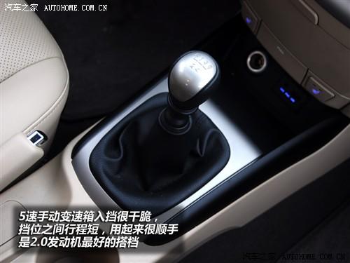 汽車(chē)之家 北京現(xiàn)代 現(xiàn)代i30 09款 2.0 手動(dòng)尊享型