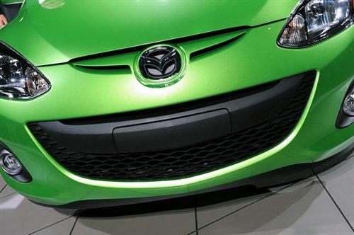明年夏季上市 2011款馬自達2實車亮相 汽車之家 明年夏季上市 2011款馬自達2實車亮相 汽車之家