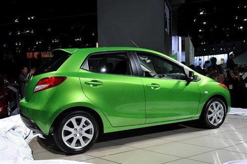 明年夏季上市 2011款馬自達2實車亮相 汽車之家 明年夏季上市 2011款馬自達2實車亮相 汽車之家