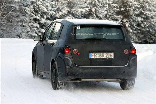 2011年發布 新一代奔馳B級雪地路試曝光 汽車之家 2011年發布 新一代奔馳B級雪地路試曝光 汽車之家