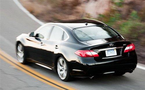 操控高手 海外試駕2011款英菲尼迪M系列 汽車(chē)之家 操控高手 海外試駕2011款英菲尼迪M系列 汽車(chē)之家