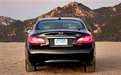 操控高手 海外試駕2011款英菲尼迪M系列 汽車(chē)之家 操控高手 海外試駕2011款英菲尼迪M系列 汽車(chē)之家