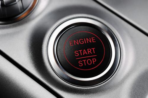 經典重現 海外試梅賽德斯-奔馳SLS AMG