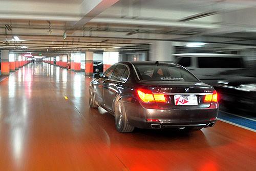 最有駕駛樂趣的豪華車 測試寶馬750Li