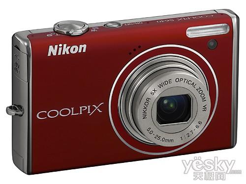 凸顯個性 拒絕撞機(jī) 五彩數(shù)碼相機(jī)推薦