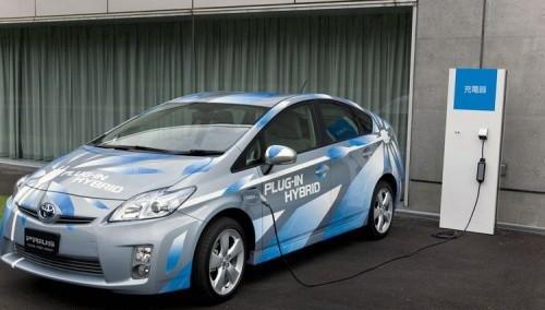 插電的混合動力車 試2012款豐田普銳斯