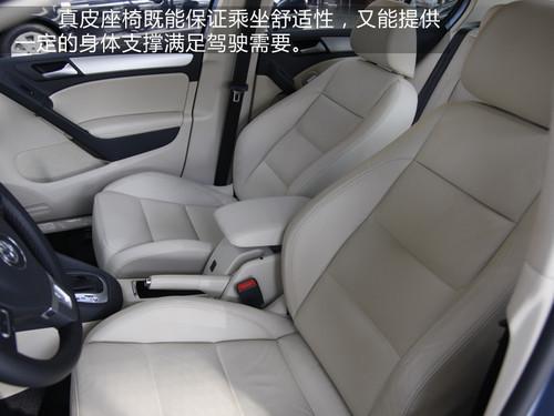 13萬(wàn)買(mǎi)它值不值?英朗PK高爾夫6/福克斯