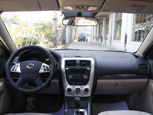 解放雙腿!15萬以下帶定速巡航的緊湊車