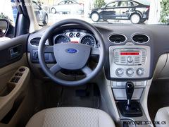 運動選誰 別克英朗對比福特福克斯兩廂