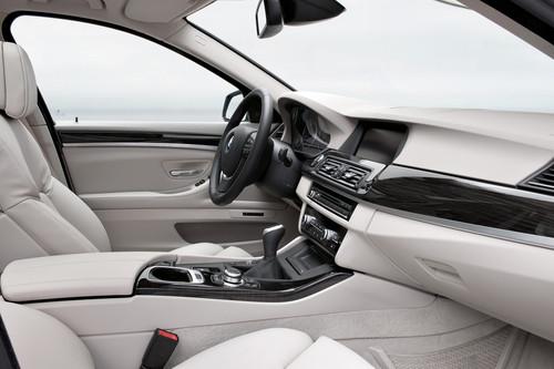 售約31.6萬起 新寶馬5系旅行版細節