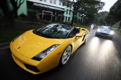 風(fēng)馬牛也相及 對比試駕法拉利/蘭博基尼