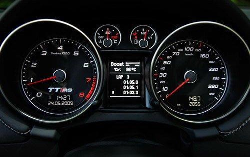 向保時捷發起挑戰!試駕奧迪新一代TT RS 汽車之家 向保時捷發起挑戰!試駕奧迪新一代TT RS 汽車之家