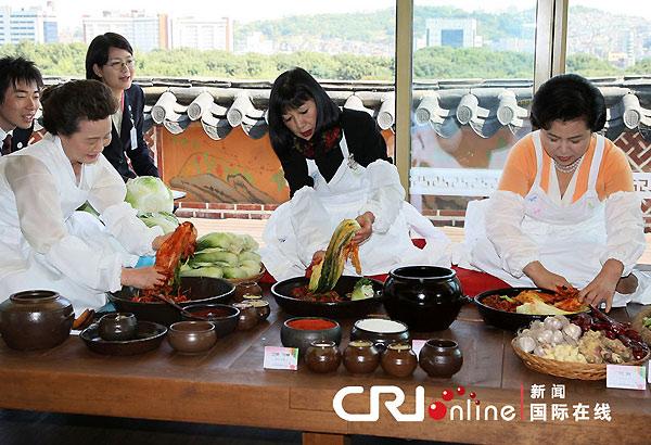 2009��10��9�գ��n����һ���˽���͵��L���ձ���������Fɽ�Ү����������נ����n�����y�ʳ�о���һ�����ݲˡ�