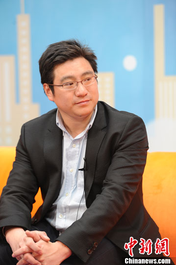 好友揭秘莫言領(lǐng)獎(jiǎng)軼事稱(chēng)其平時(shí)愛(ài)喝茶看話(huà)劇(3)