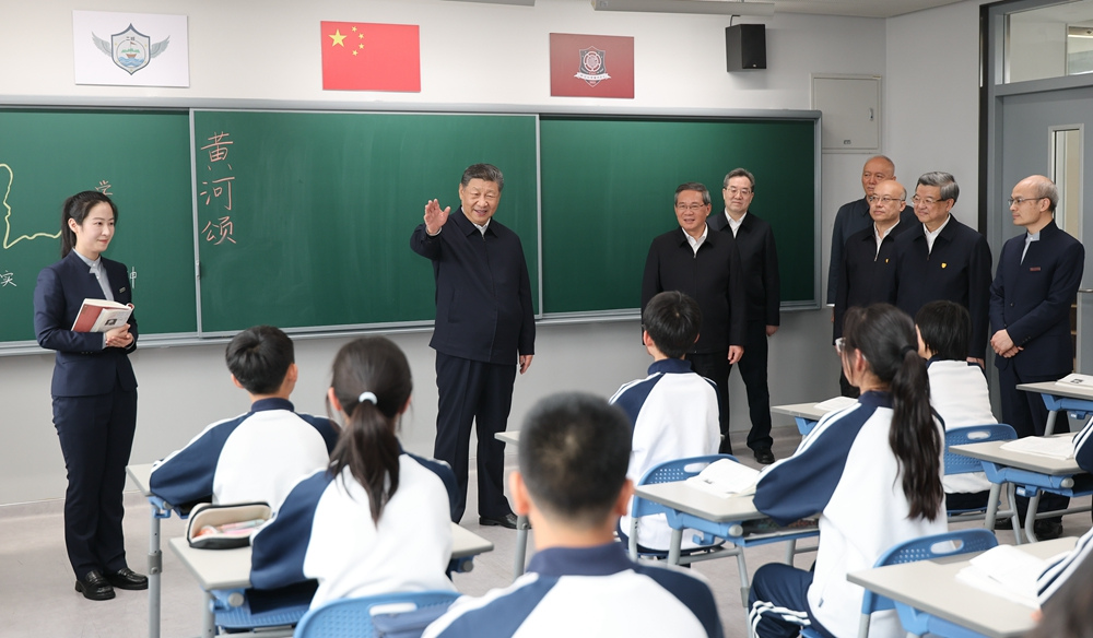 習近平在河北雄安新區考察并主持召開深入推進雄安新區高質量建設和發展座談會